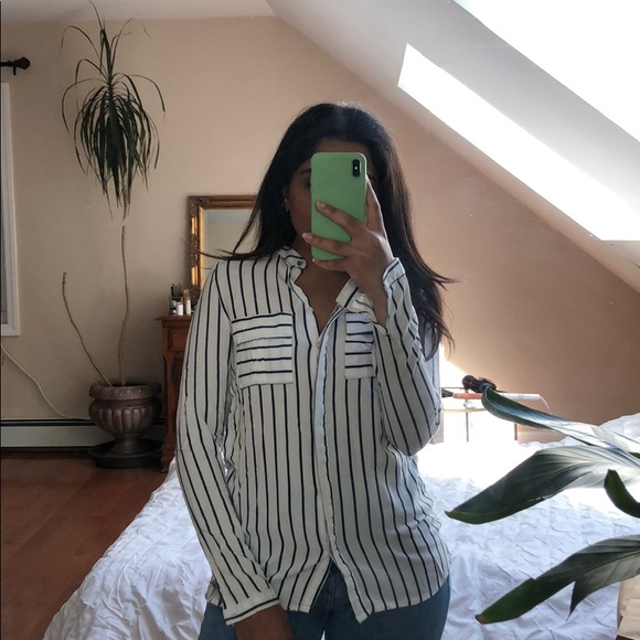 Stripped button down top - Picture 3 of 3